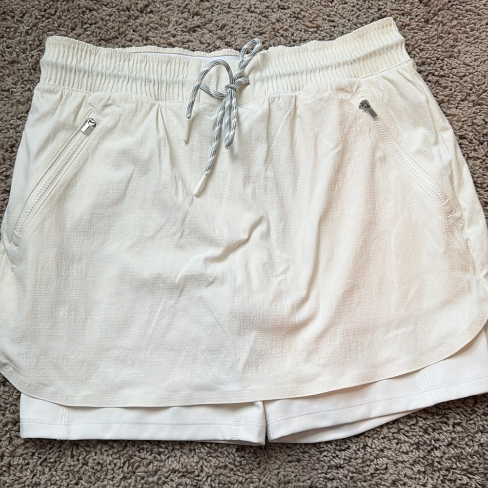 Athleta white skort size 6